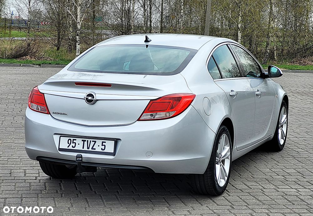 Opel Insignia - 11