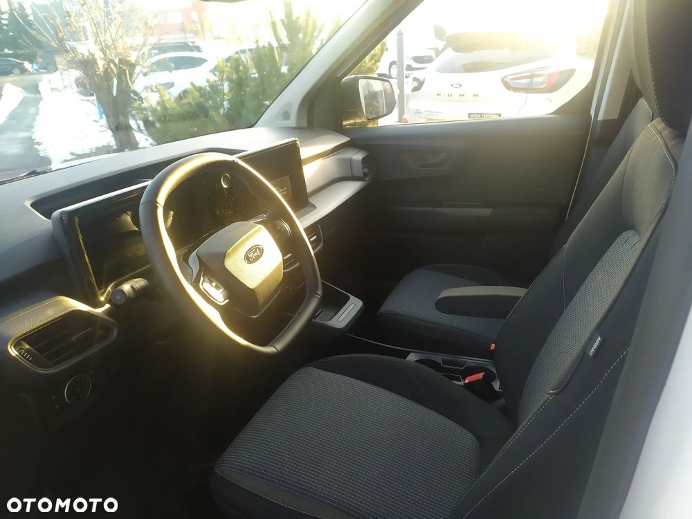 Ford TRANSIT COURIER VAN - 16