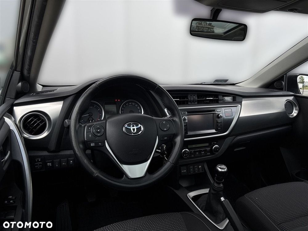 Toyota Auris 1.6 Premium - 14