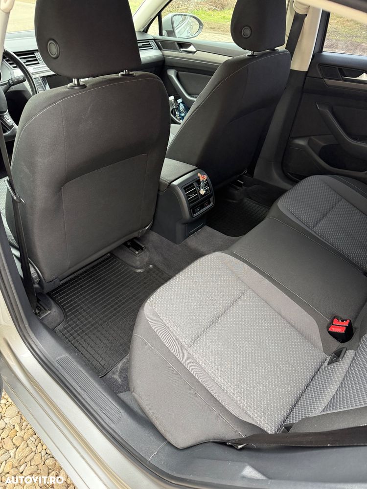 Volkswagen Passat 1.6 TDI Comfortline - 7