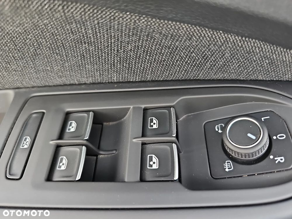 Volkswagen Golf Variant 1.5 eTSI EVO Life DSG - 15