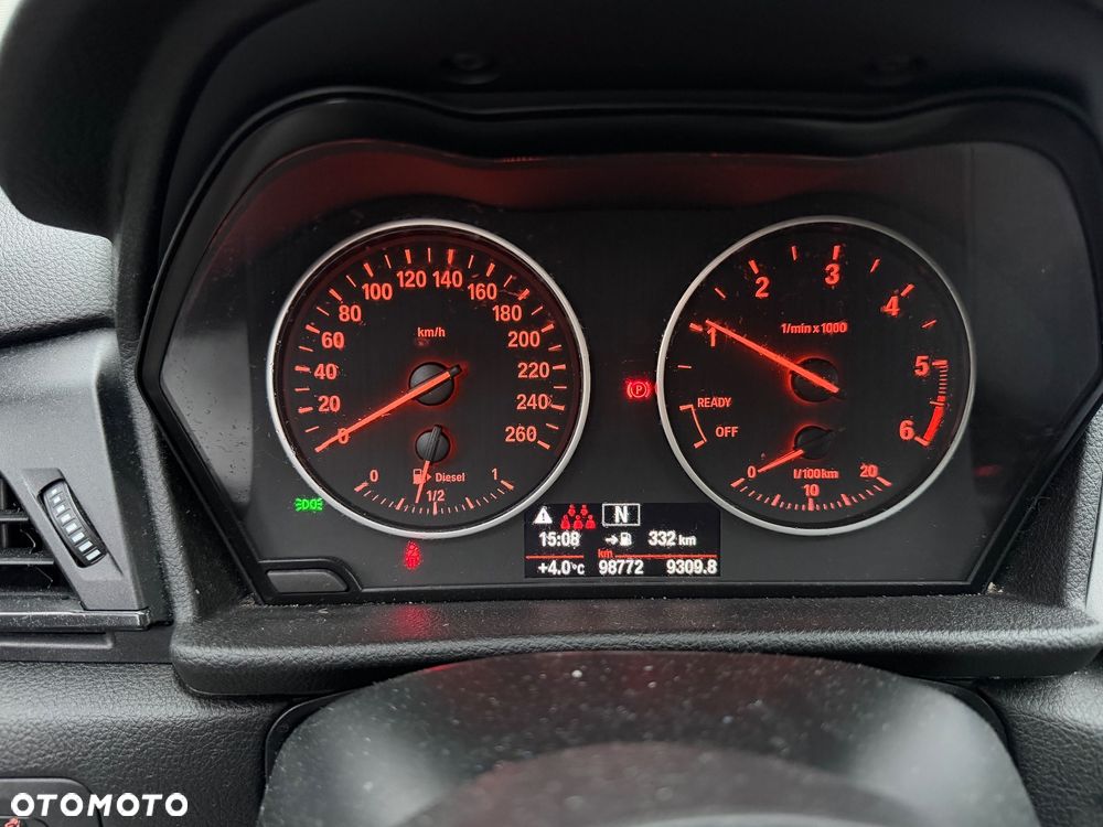 BMW Seria 2 216d - 8