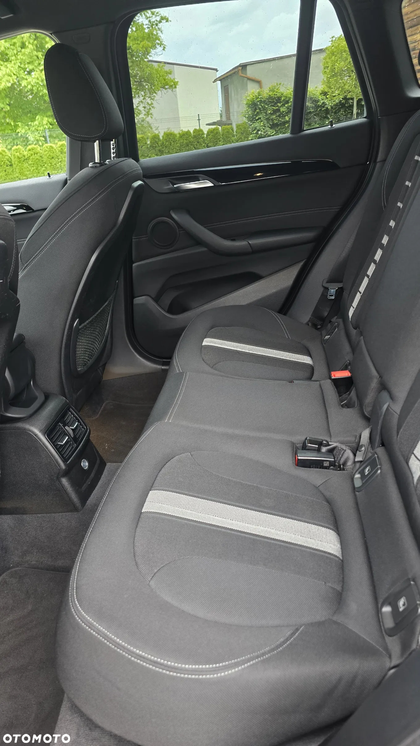 BMW X1 xDrive20i - 11