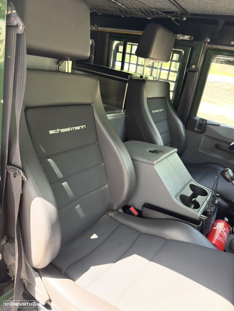 Land Rover Defender 110 2.5 Td5 E - 5