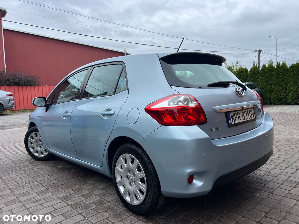 Toyota Auris 1.8 HSD Luna - 9