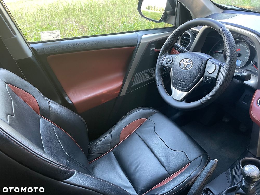 Toyota RAV4 2.0 D-4D Premium - 22