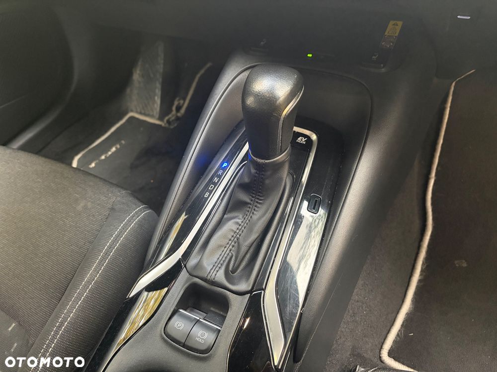 Toyota Corolla 1.8 Hybrid Comfort - 18