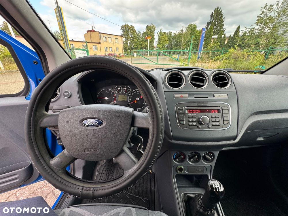 Ford Connect - 10