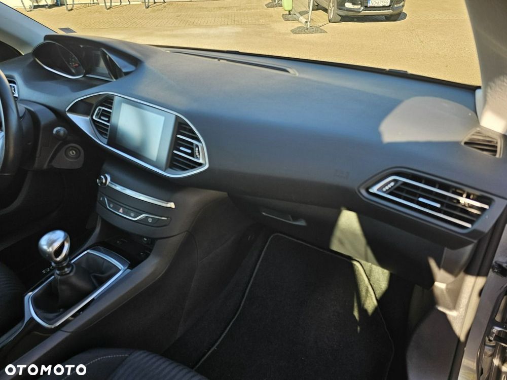 Peugeot 308 1.6 THP Access - 20