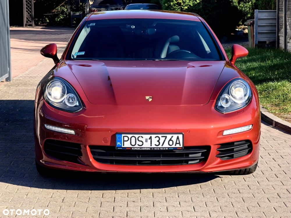 Porsche Panamera - 8