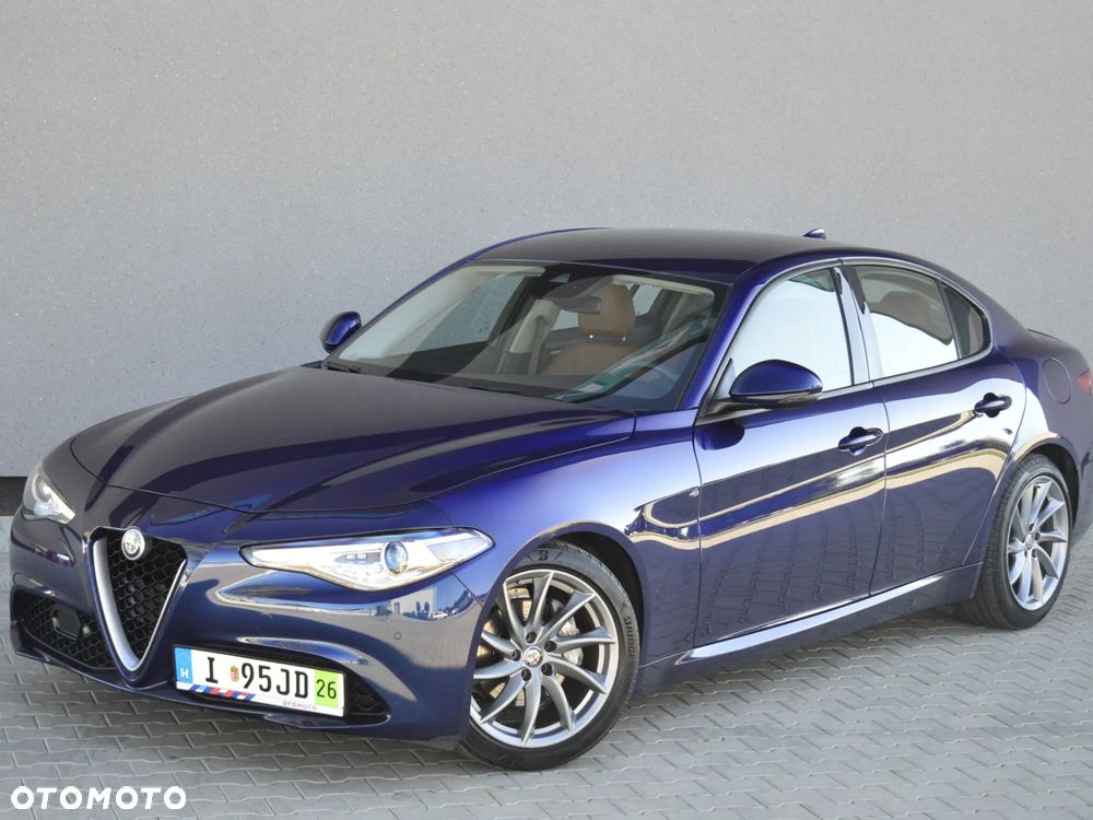 Alfa Romeo Giulia - 11