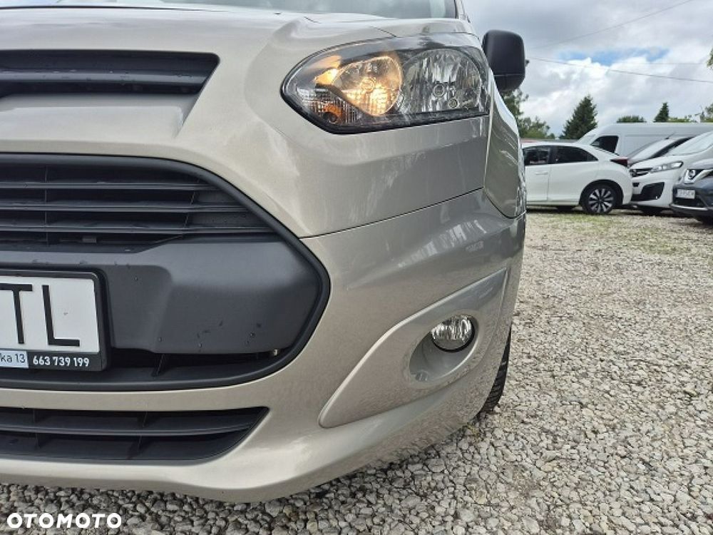 Ford Tourneo Connect Grand - 8
