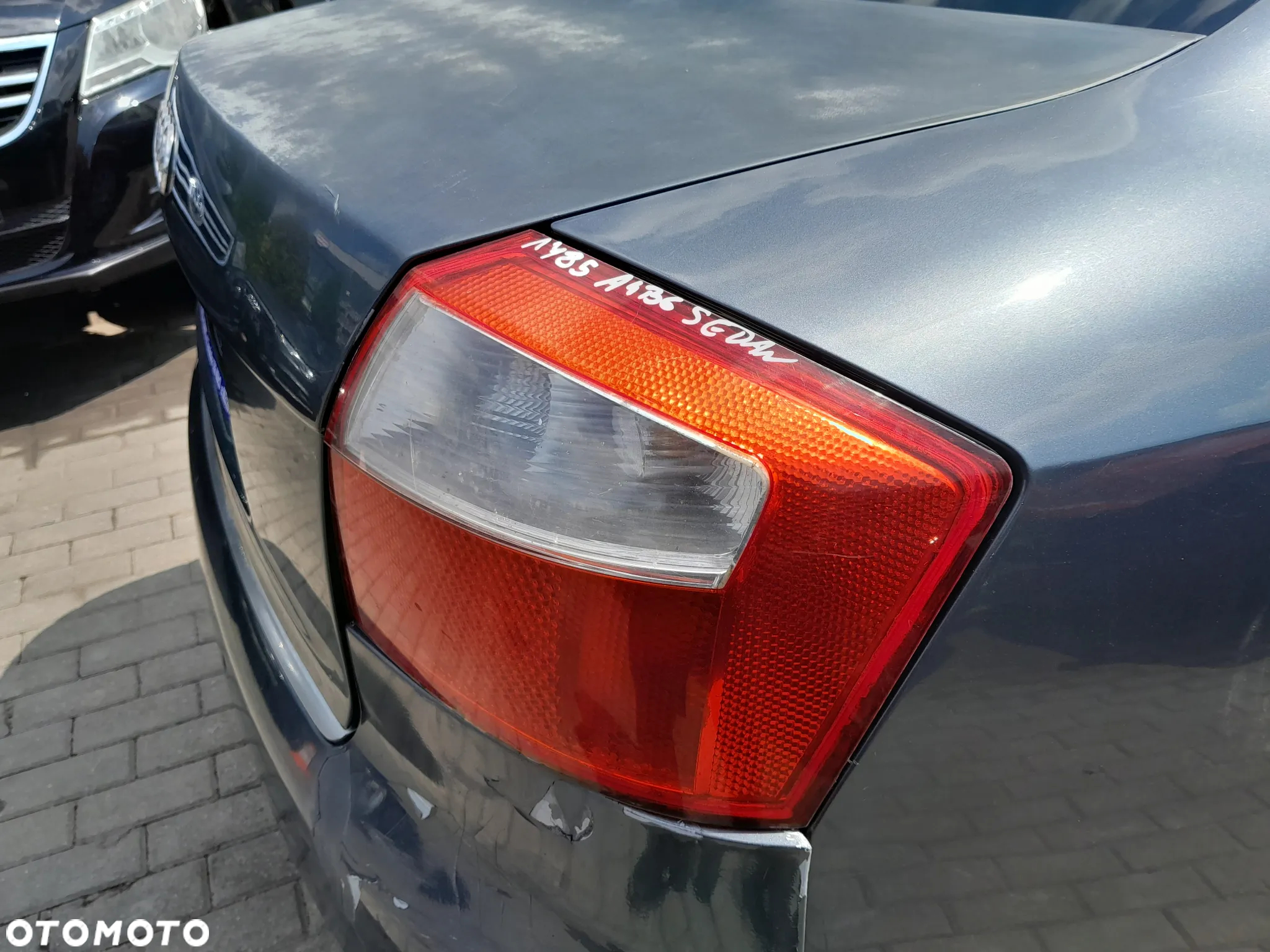 AUDI A4 B6 LAMPA PRAWA TYLNA PRAWY TYŁ SEDAN - 2