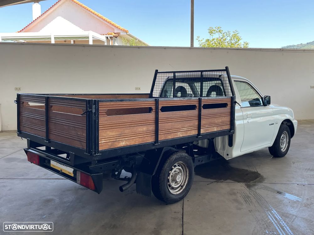 Mitsubishi l200 2.5  TD - 5