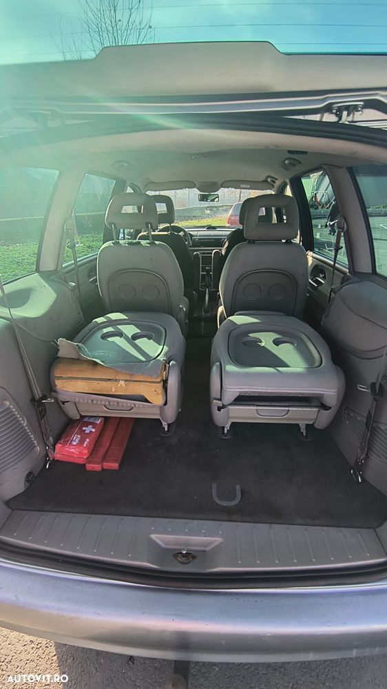 Ford Galaxy TDI Ambiente - 6