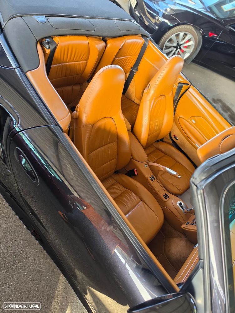 Porsche 911 Série F - 5