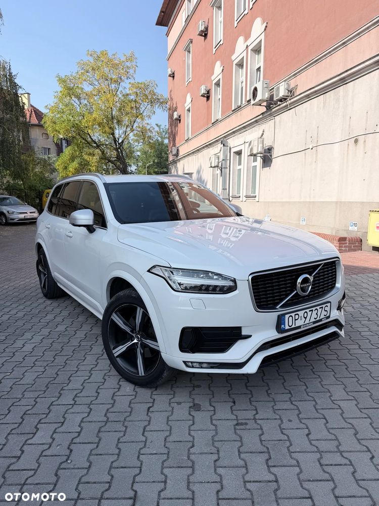 Volvo XC 90 - 1