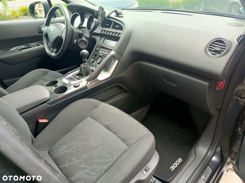 Peugeot 3008 1.6 HDi Premium - 13