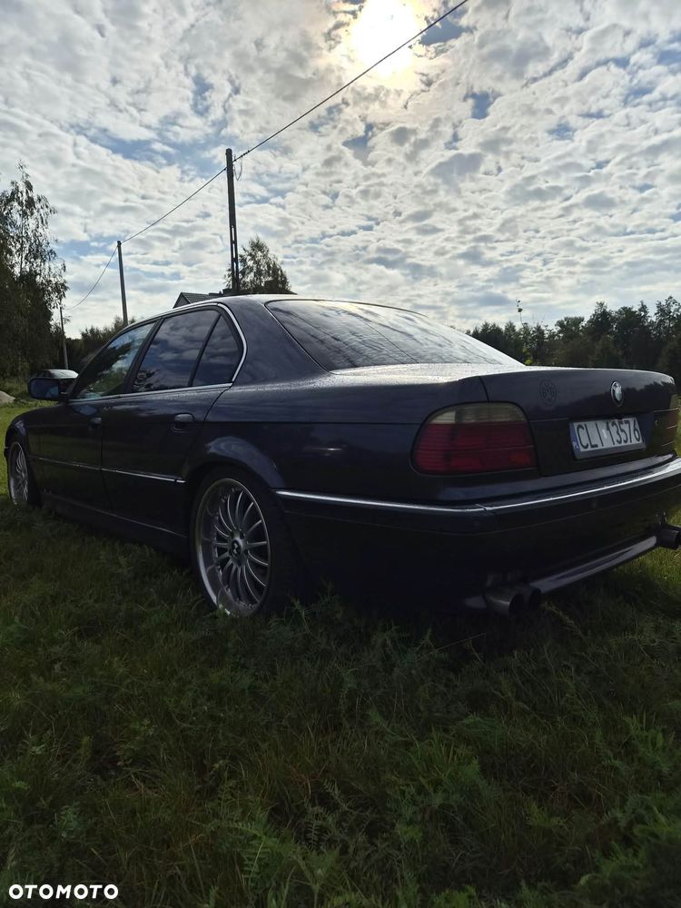 BMW Seria 7 - 5
