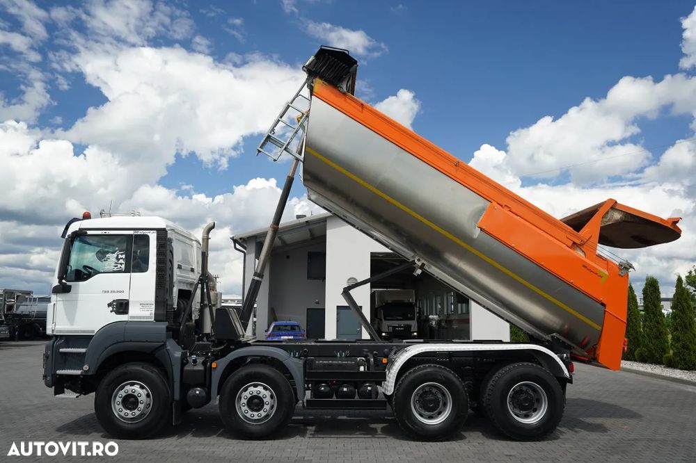 MAN TGS 35.500 / 8x4 / BASCULĂ SPATE MEILLER / IZOLATĂ / PENTRU ASFALT / HYDROCLASP / NAVI / 2021 - 2