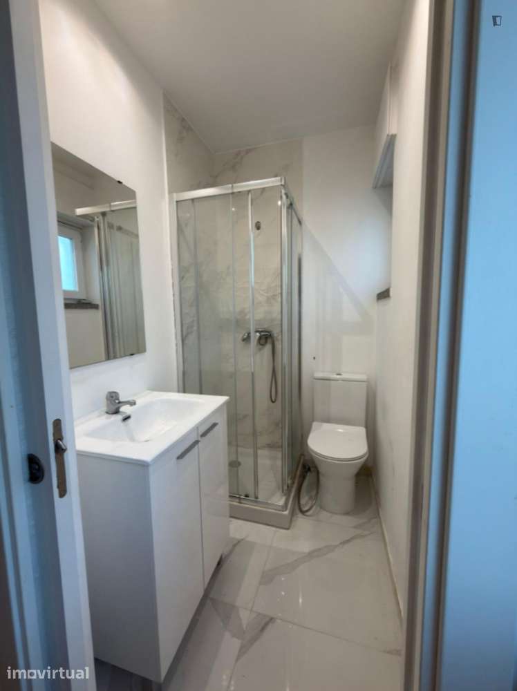 Quarto - localizado em Estoril Lisbon - Grande imagem: 4/11