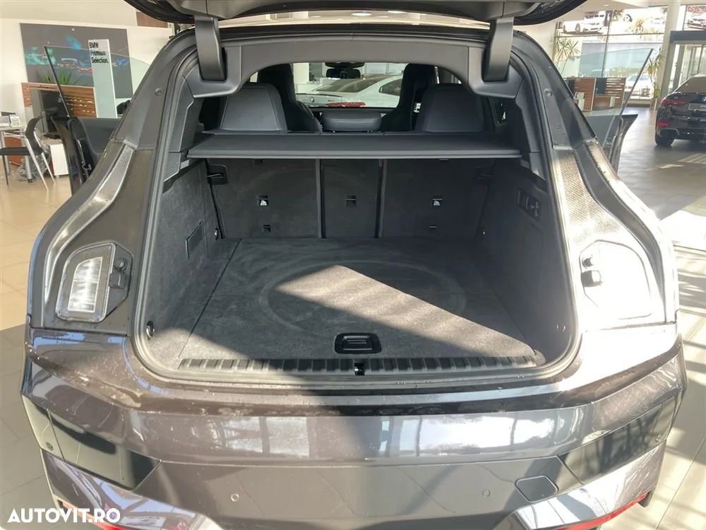 BMW iX xDrive50 - 24