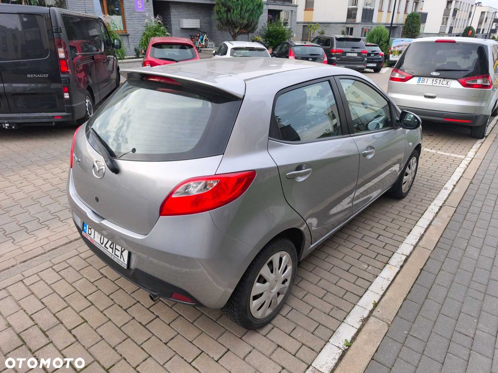 Mazda 2 - 8