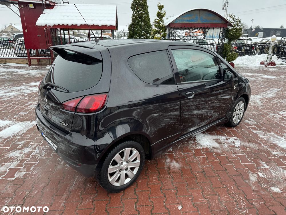 Mitsubishi Colt - 12
