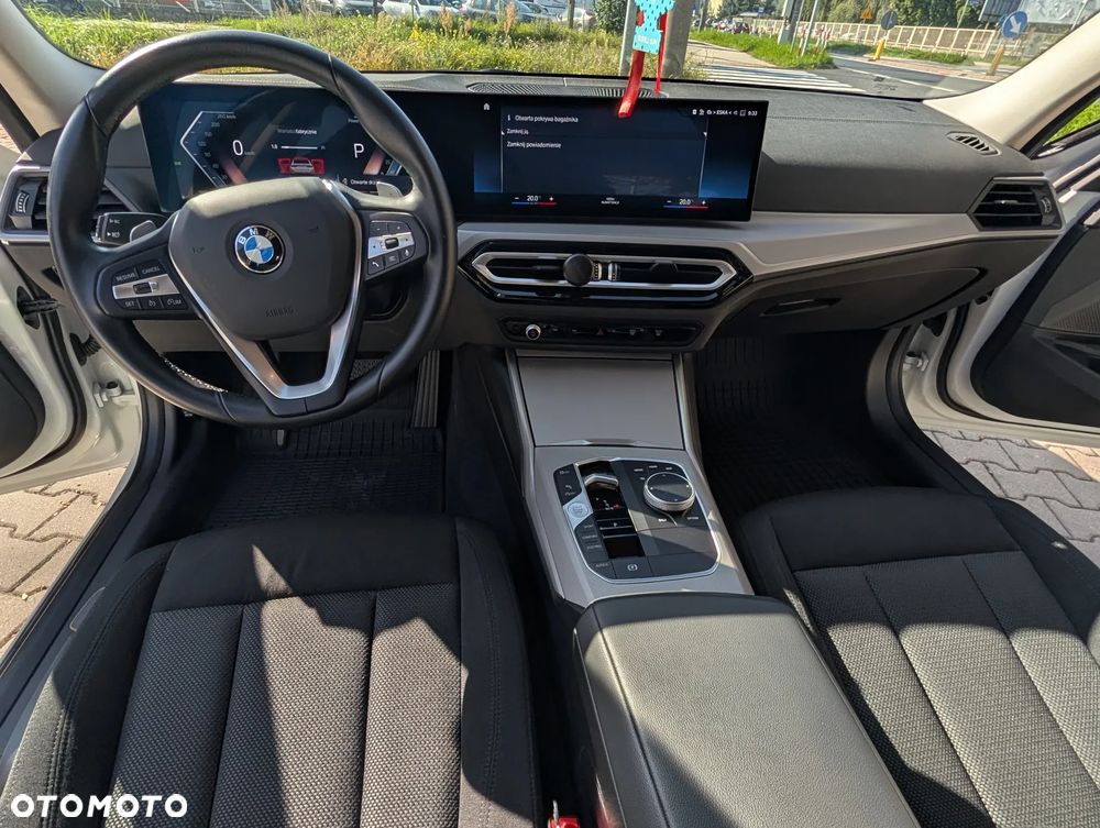 BMW Seria 3 318i Sport Line - 21