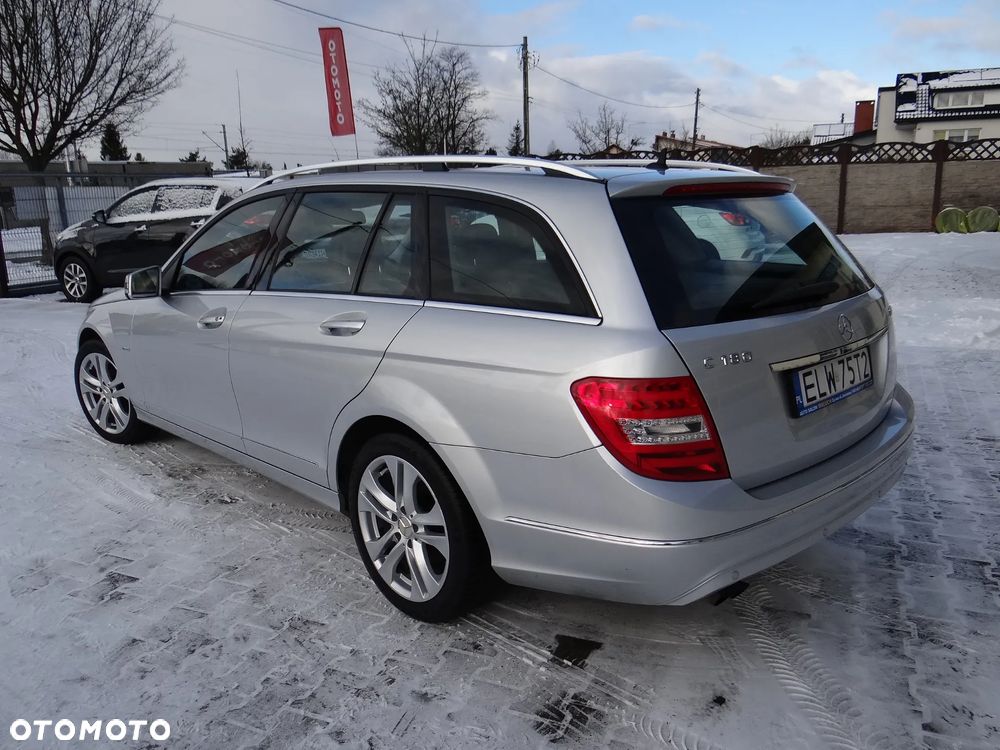 Mercedes-Benz Klasa C 180 CGI BlueEff Avantgarde - 4