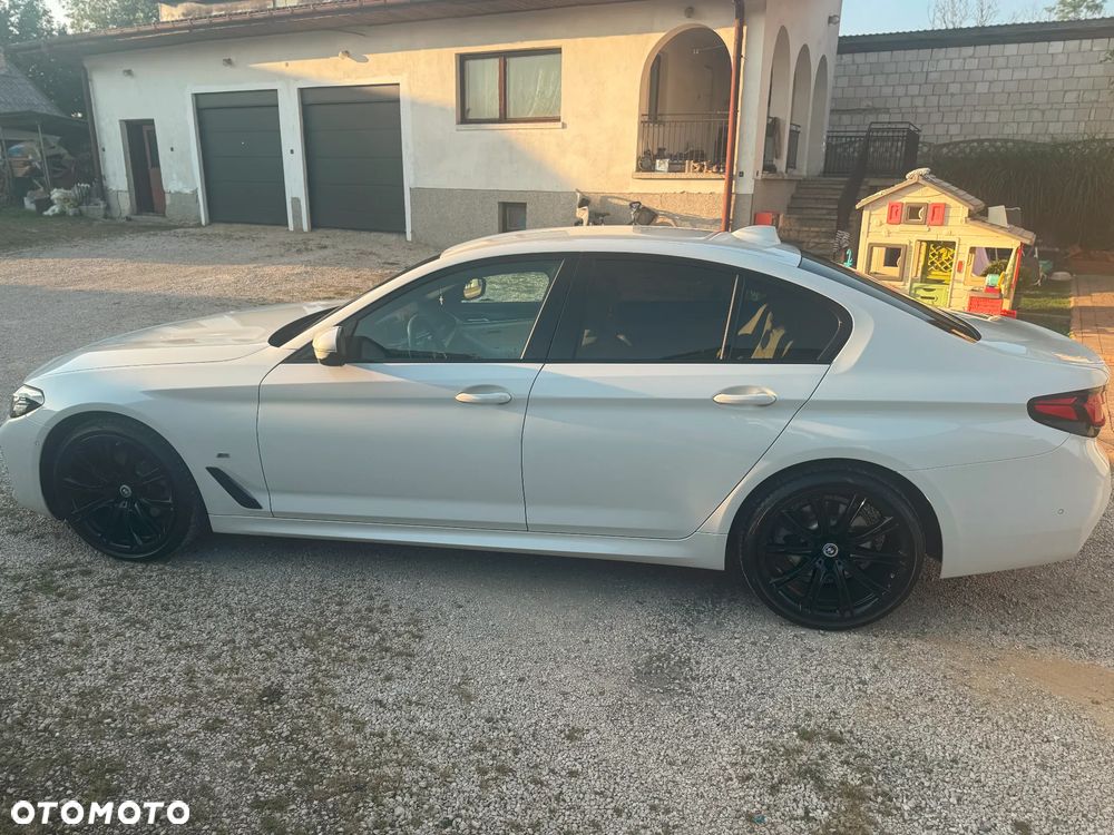 BMW Seria 5 520d xDrive M Sport sport - 4