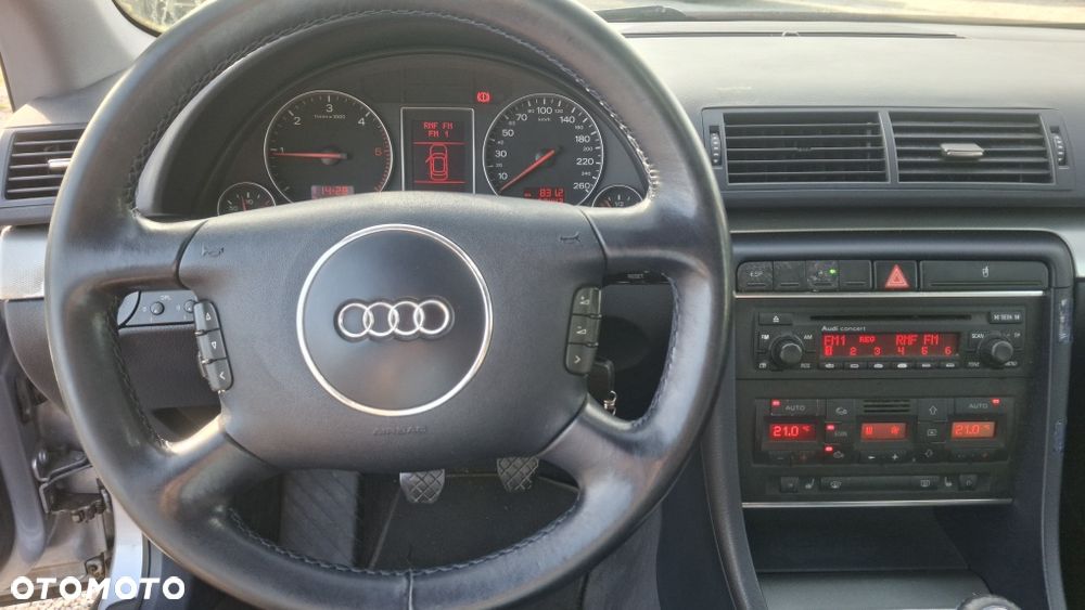 Audi A4 Avant - 7