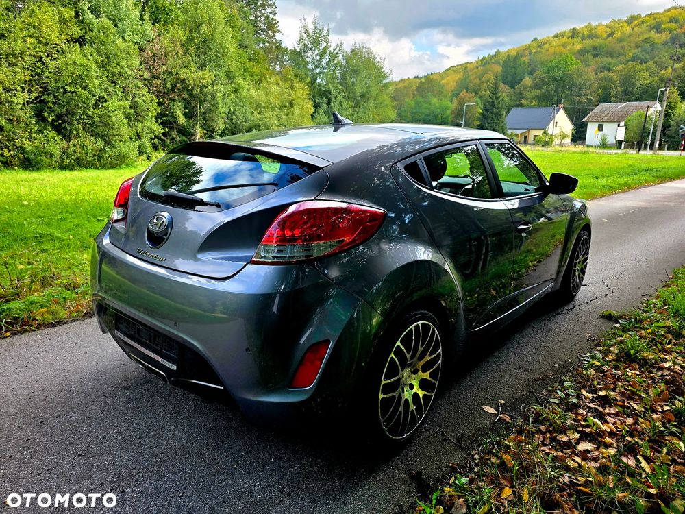 Hyundai Veloster 1.6 DCT Premium - 23