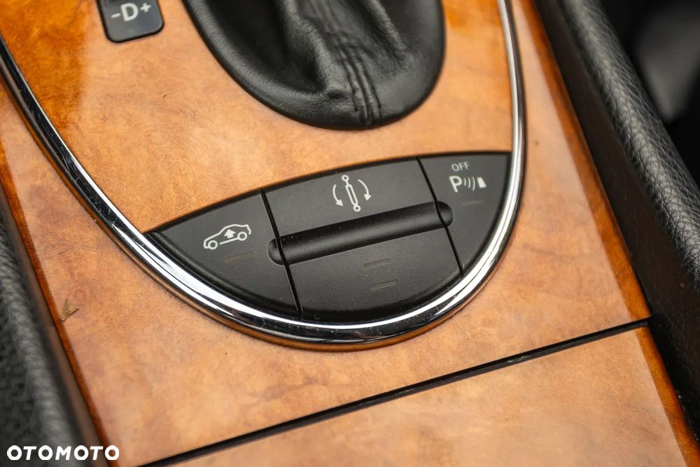 Mercedes-Benz Klasa E - 29