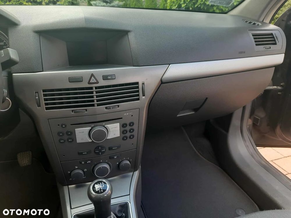 Opel Astra - 16