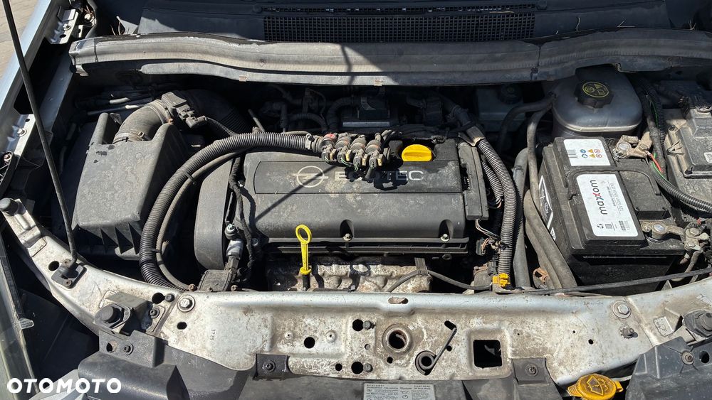 Opel Zafira 1.8 Enjoy - 15