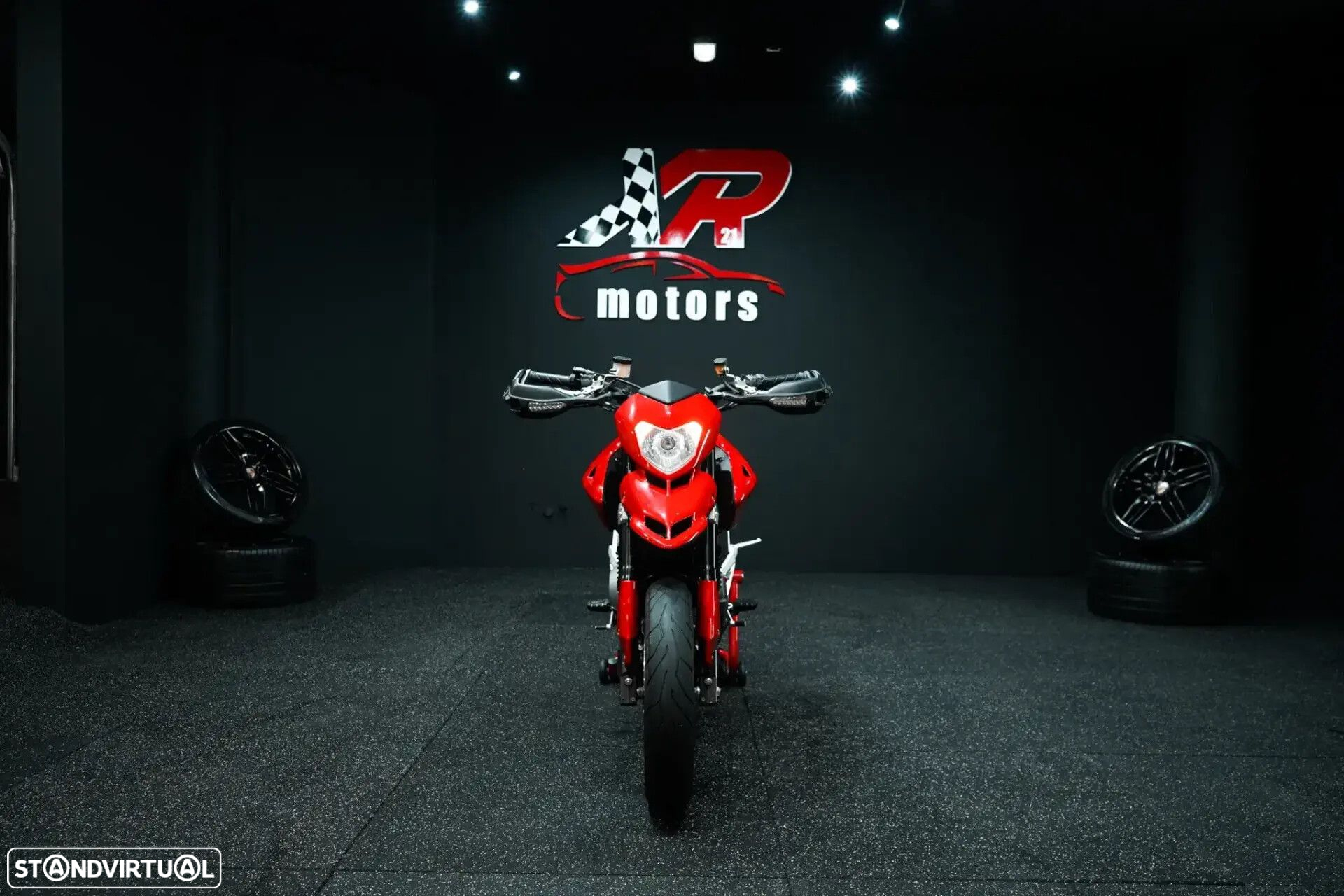 Ducati Hypermotard - 11