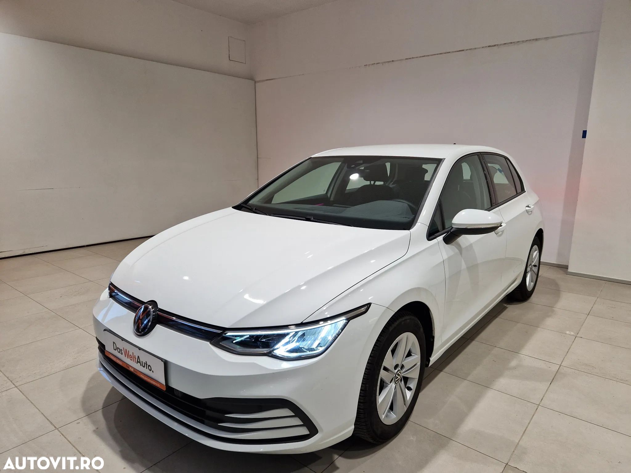 Volkswagen Golf 1.5 TSI ACT Life - 1