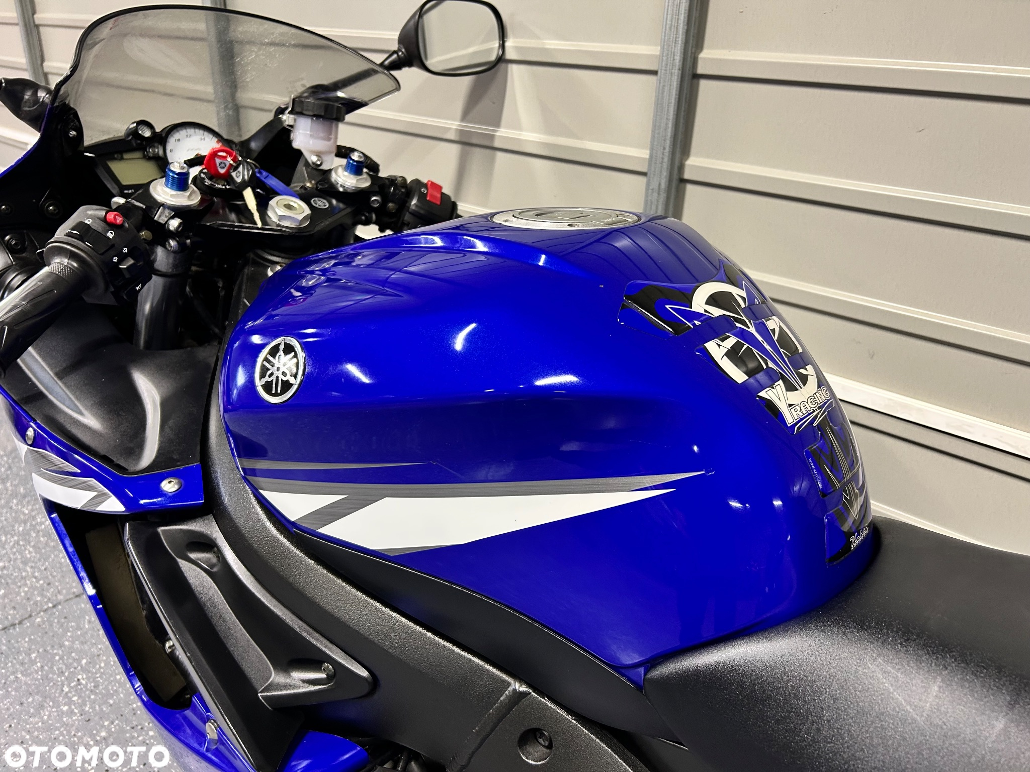 Yamaha R6 - 11
