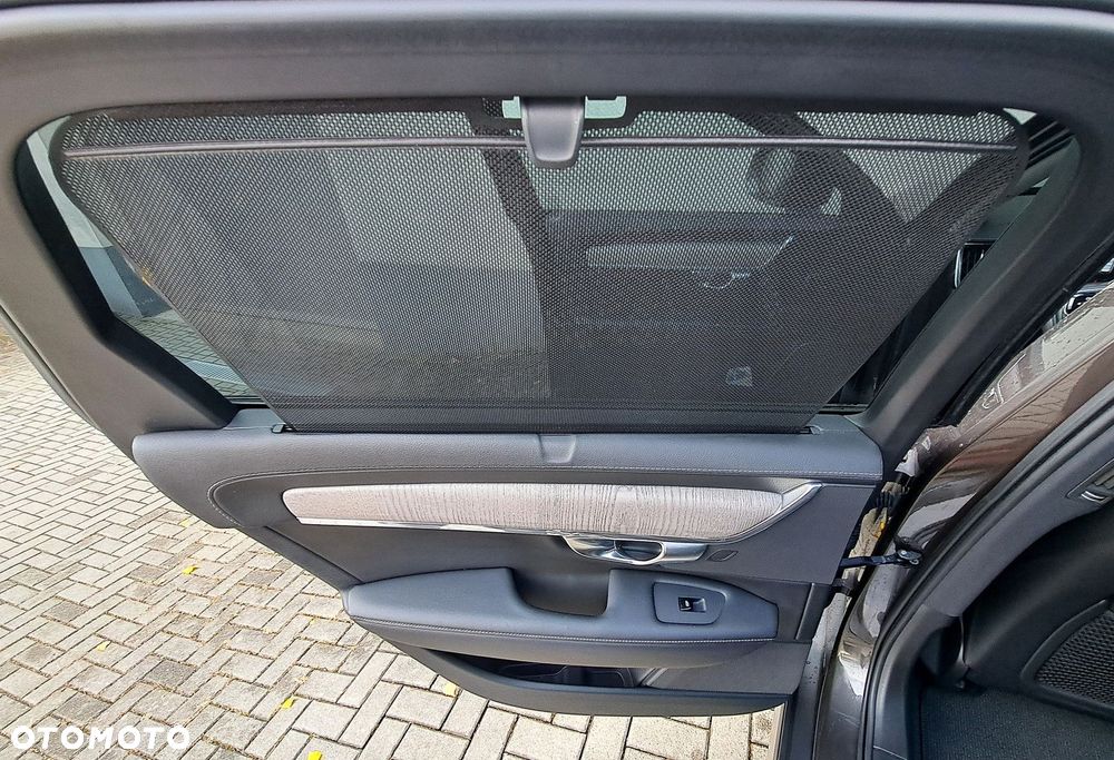 Volvo V90 Cross Country - 31