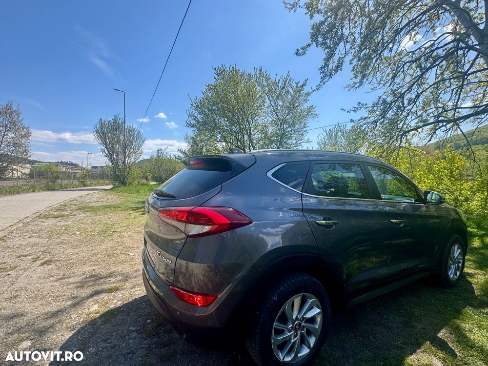 Hyundai Tucson - 12