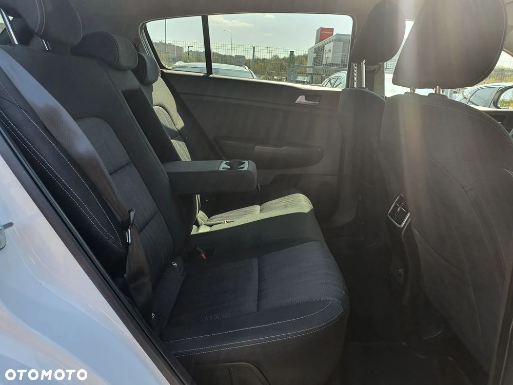 Kia Sportage 1.6 CRDI M 2WD DCT - 16