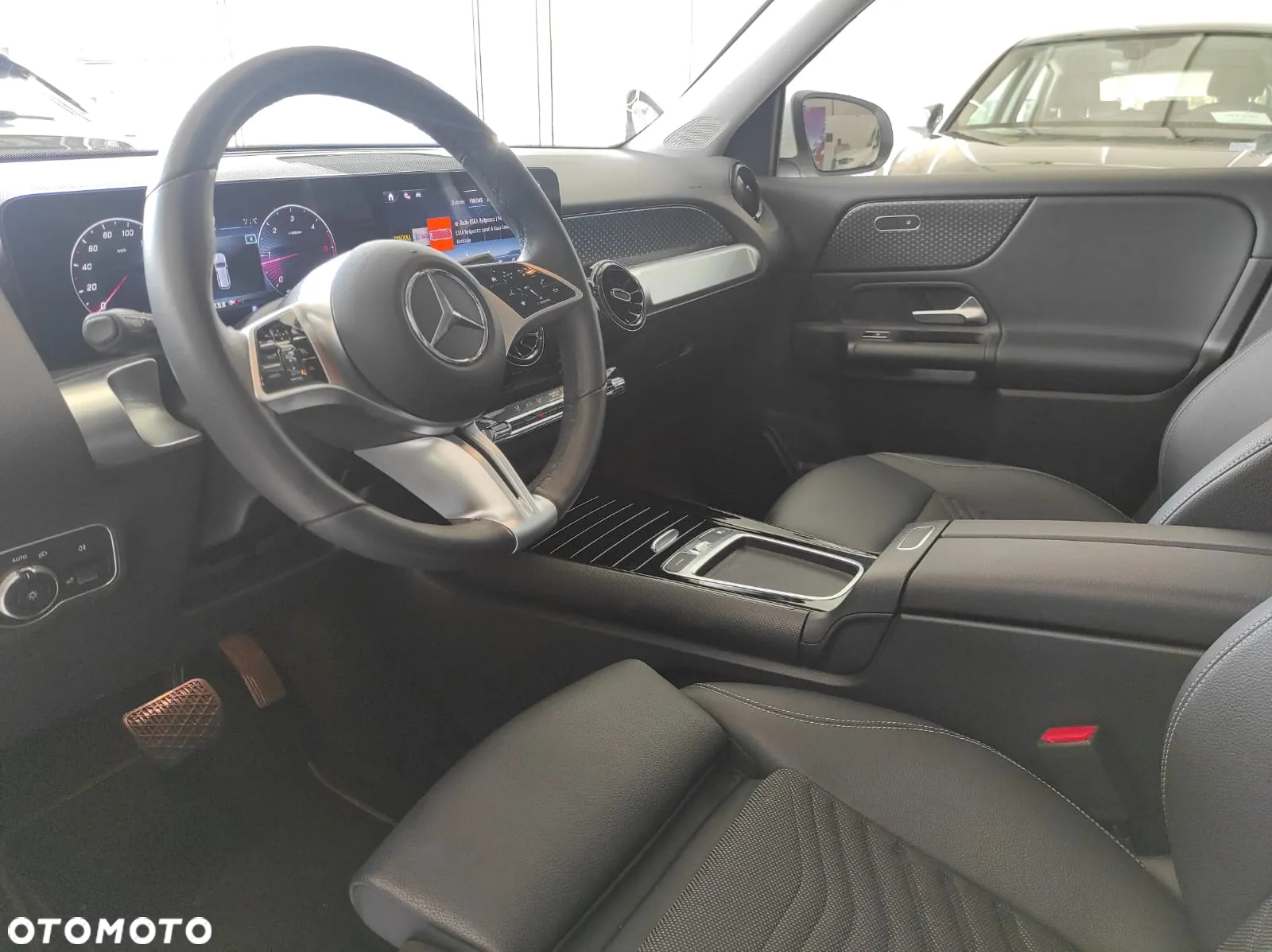 Mercedes-Benz GLB ver-200-d-4--matic-8g--dct - 12