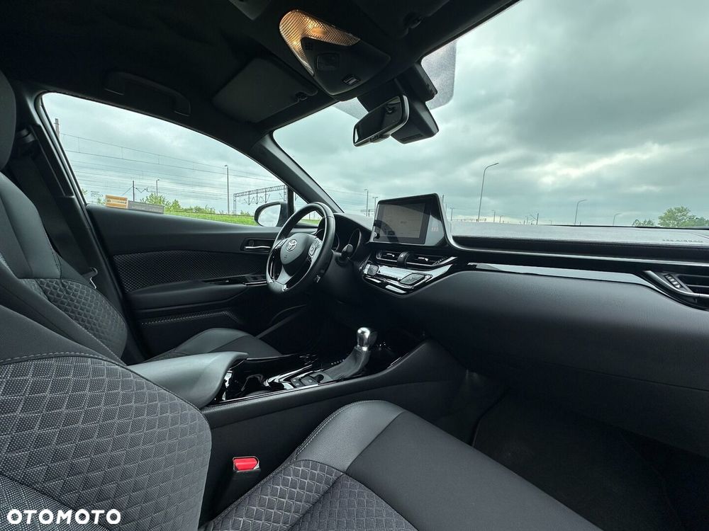 Toyota C-HR - 18