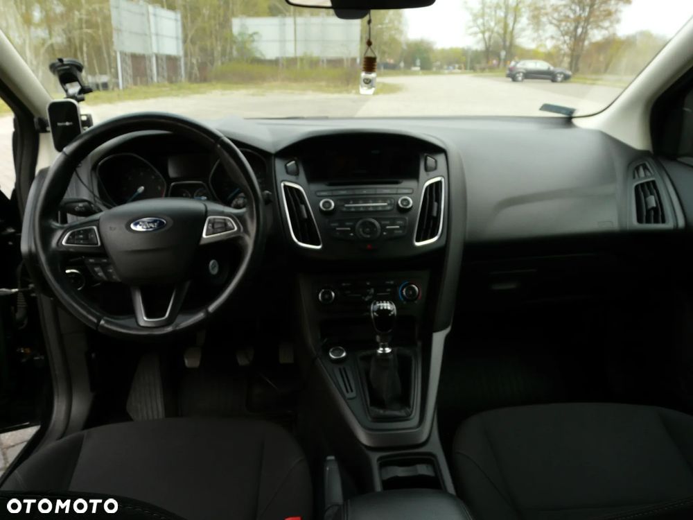 Ford Focus - 11