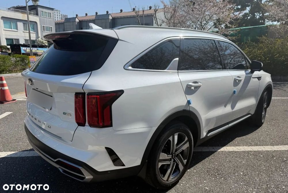 Kia Sorento - 4