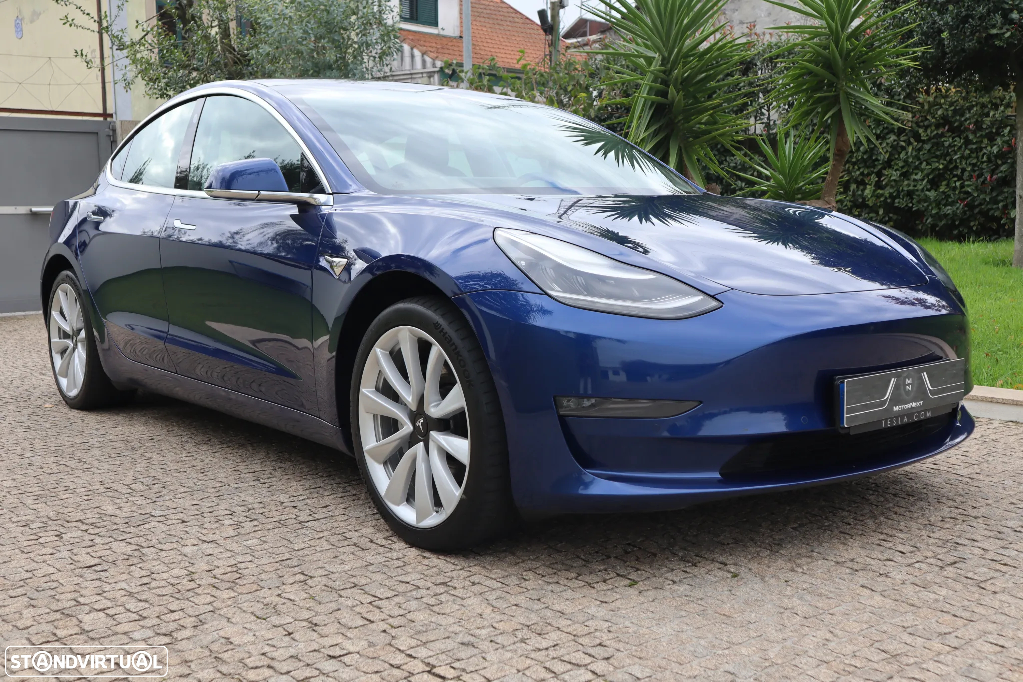 Tesla Model 3 Long-Range RWD - 2