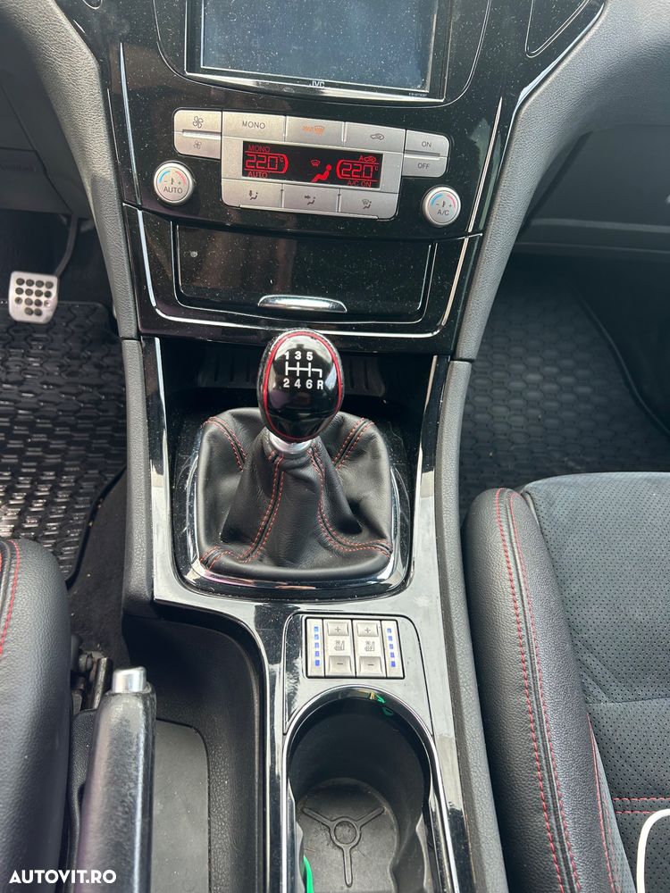 Ford Mondeo - 10