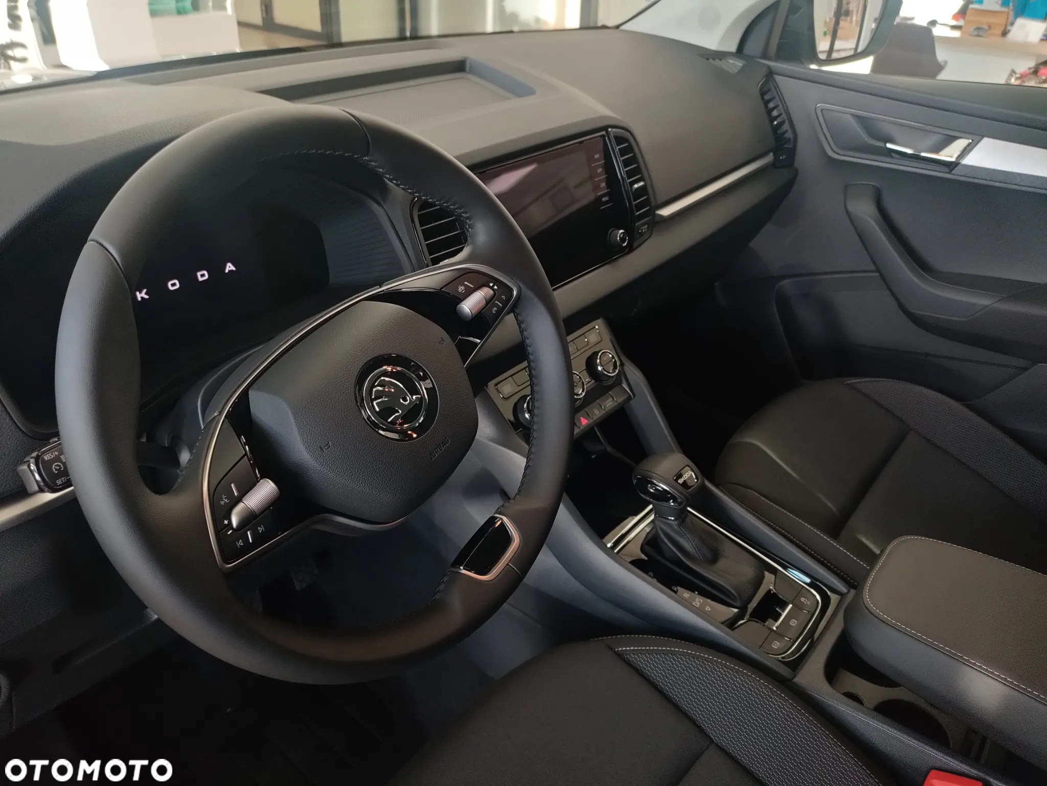 Skoda Karoq 1.5 TSI ACT Selection DSG - 4