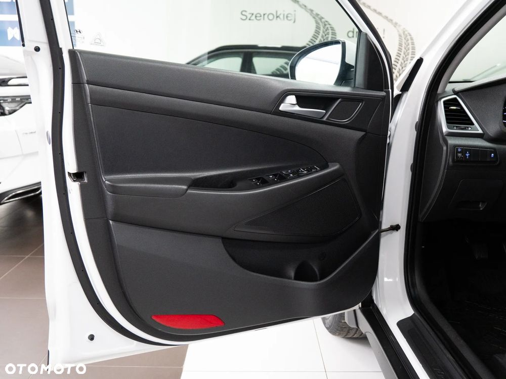 Hyundai Tucson 1.6 GDI BlueDrive Comfort 2WD - 19